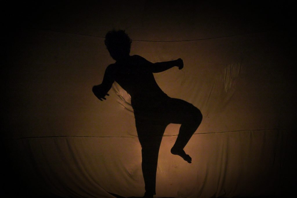 Mostra de Microcenas dos estudantes do módulo azul do curso regular de Direção da SP Escola de Teatro. (29/03/2025). | Foto: Clara Silva