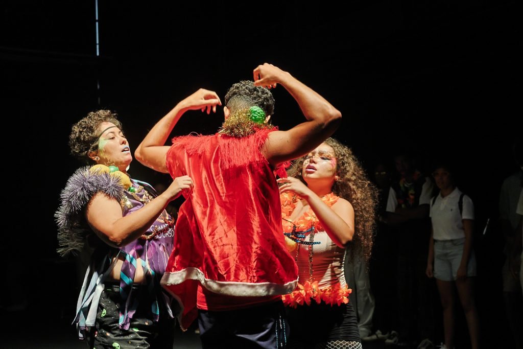 Mostra de Microcenas dos estudantes do módulo azul do curso regular de Direção da SP Escola de Teatro. (29/03/2025). | Foto: Clara Silva