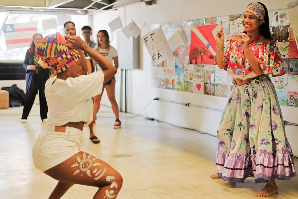 Mostra de Microcenas dos estudantes do módulo azul do curso regular de Direção da SP Escola de Teatro. (29/03/2025). | Foto: Clara Silva