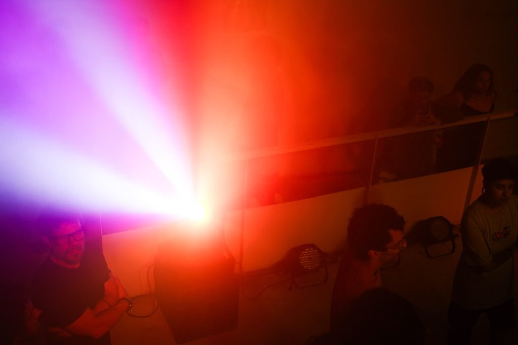 Atividade de curso de Iluminação na sede Roosevelt da SP Escola de Teatro. (16/5/2025). | Foto: Clara Silva