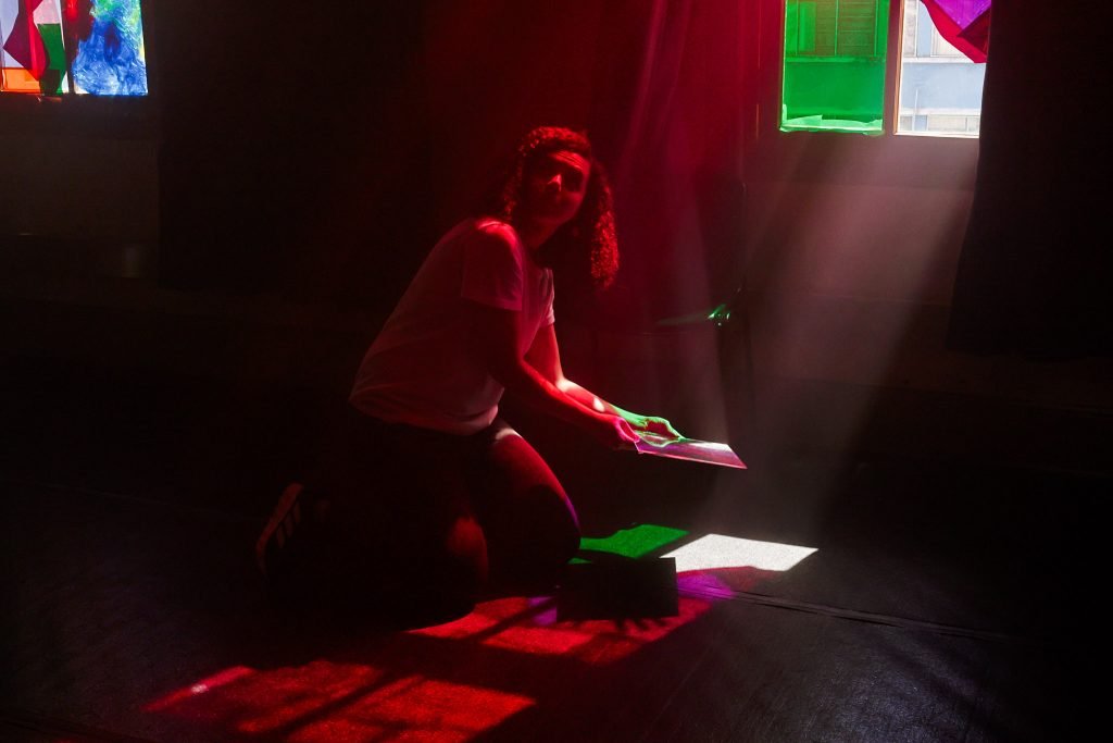 Atividade de curso de Iluminação na sede Brás da SP Escola de Teatro. (9/5/2025). | Foto: Clara Silva