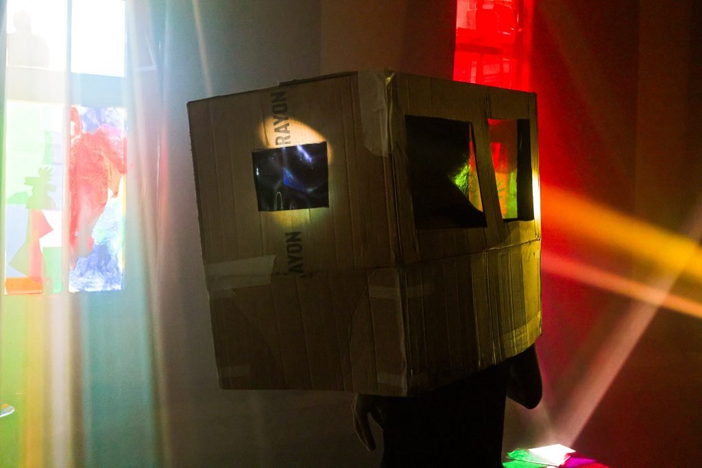 Atividade de curso de Iluminação na sede Brás da SP Escola de Teatro. (9/5/2025). | Foto: Clara Silva