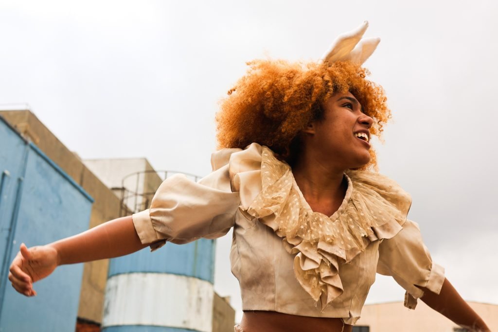 Juninada Sonoplástica Tropicalista, na sede Brás da SP Escola de Teatro. (23/5/2025). Foto: Clara Silva