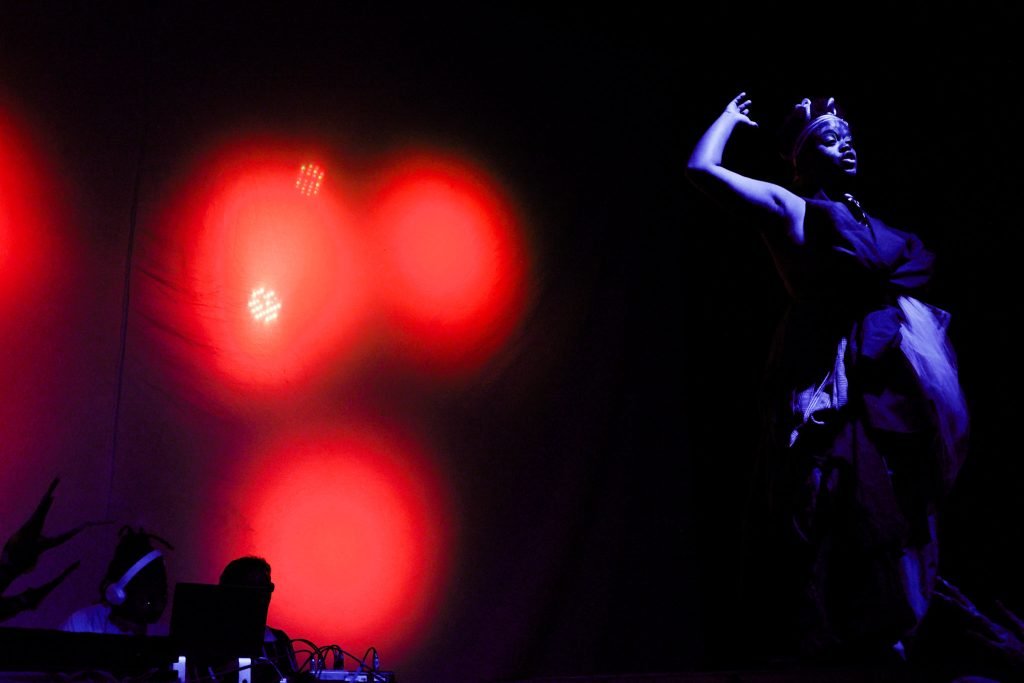 Mostra de Microcenas dos estudantes do módulo verde do curso regular de Direção da SP Escola de Teatro. (17/05/2025). | Foto: Clara Silva