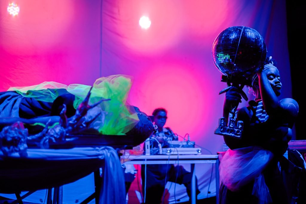 Mostra de Microcenas dos estudantes do módulo verde do curso regular de Direção da SP Escola de Teatro. (17/05/2025). | Foto: Clara Silva