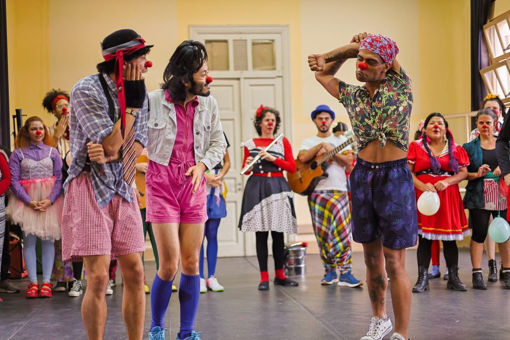 Juninada Sonoplástica Tropicalista, na sede Brás da SP Escola de Teatro. (23/5/2025). Foto: Clara Silva