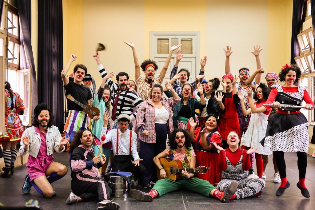 Juninada Sonoplástica Tropicalista, na sede Brás da SP Escola de Teatro. (23/5/2025). Foto: Clara Silva