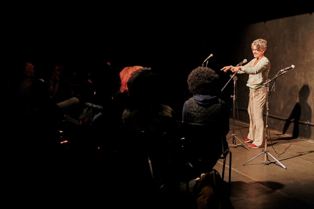 Primeiro dia do Cena Única, mostra dos estudantes de Dramaturgia da SP Escola de Teatro. (6/5/2025). | Foto: Clara Silva