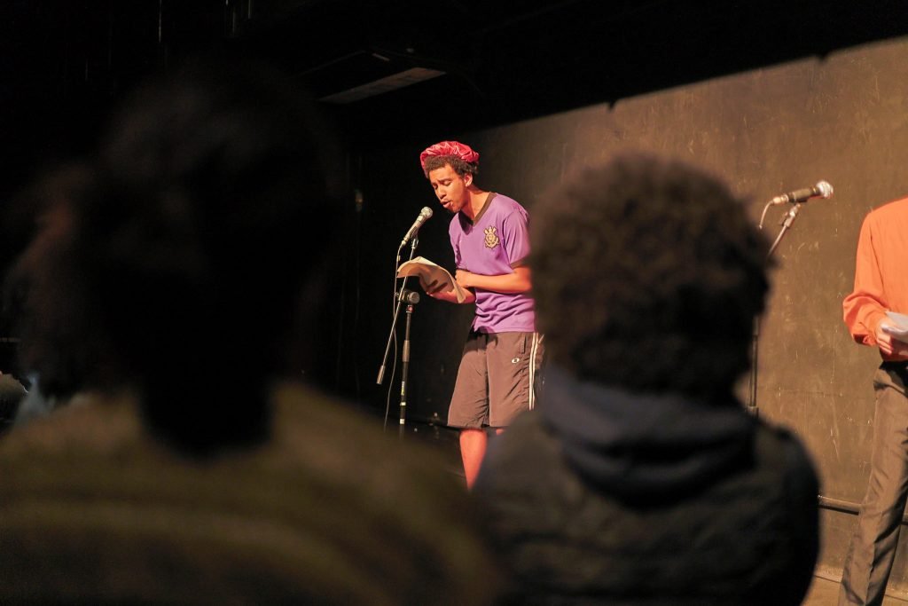 Primeiro dia do Cena Única, mostra dos estudantes de Dramaturgia da SP Escola de Teatro. (6/5/2025). | Foto: Clara Silva