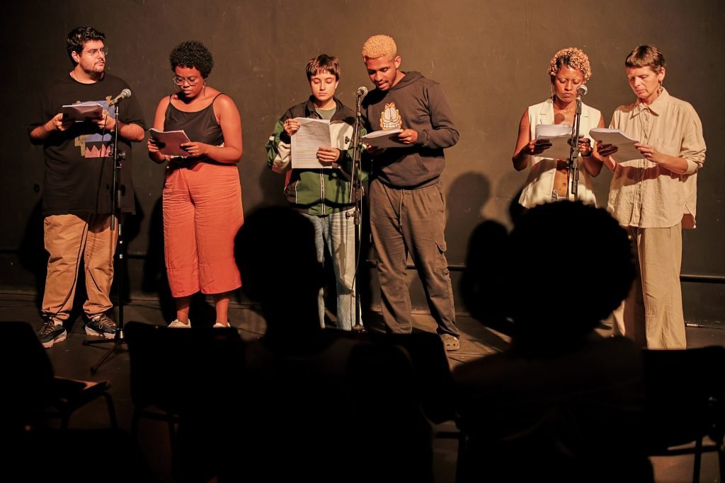 Primeiro dia do Cena Única, mostra dos estudantes de Dramaturgia da SP Escola de Teatro. (6/5/2025). | Foto: Clara Silva