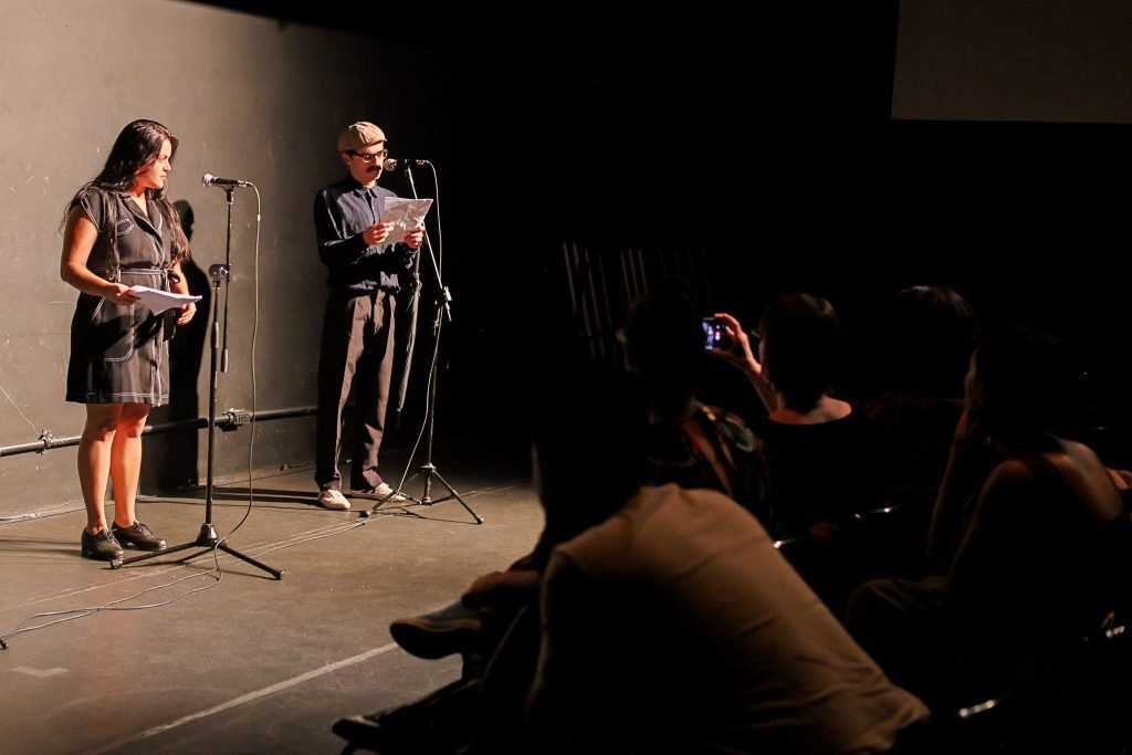 Terceiro dia do Cena Única, mostra dos estudantes de Dramaturgia da SP Escola de Teatro. (9/5/2025). | Foto: Clara Silva