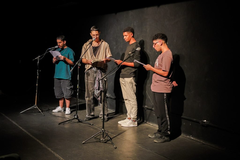 Terceiro dia do Cena Única, mostra dos estudantes de Dramaturgia da SP Escola de Teatro. (9/5/2025). | Foto: Clara Silva