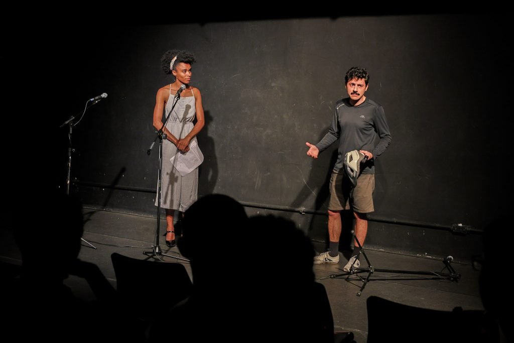 Terceiro dia do Cena Única, mostra dos estudantes de Dramaturgia da SP Escola de Teatro. (9/5/2025). | Foto: Clara Silva
