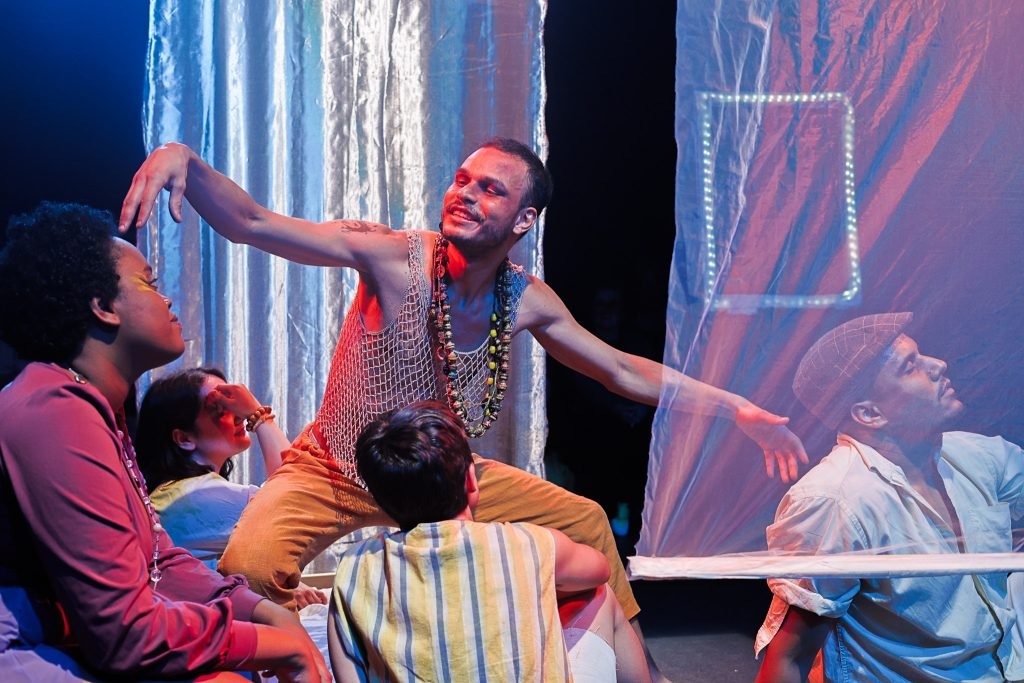 Experimento II do grupo N4 Verde, do primeiro semestre de 2025, na SP Escola de Teatro. | Foto: Clara Silva.