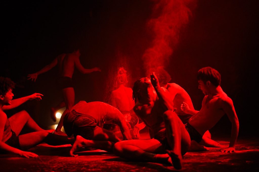 Mostra de Microcenas dos estudantes do módulo verde do curso regular de Direção da SP Escola de Teatro. (17/05/2025). | Foto: Clara Silva