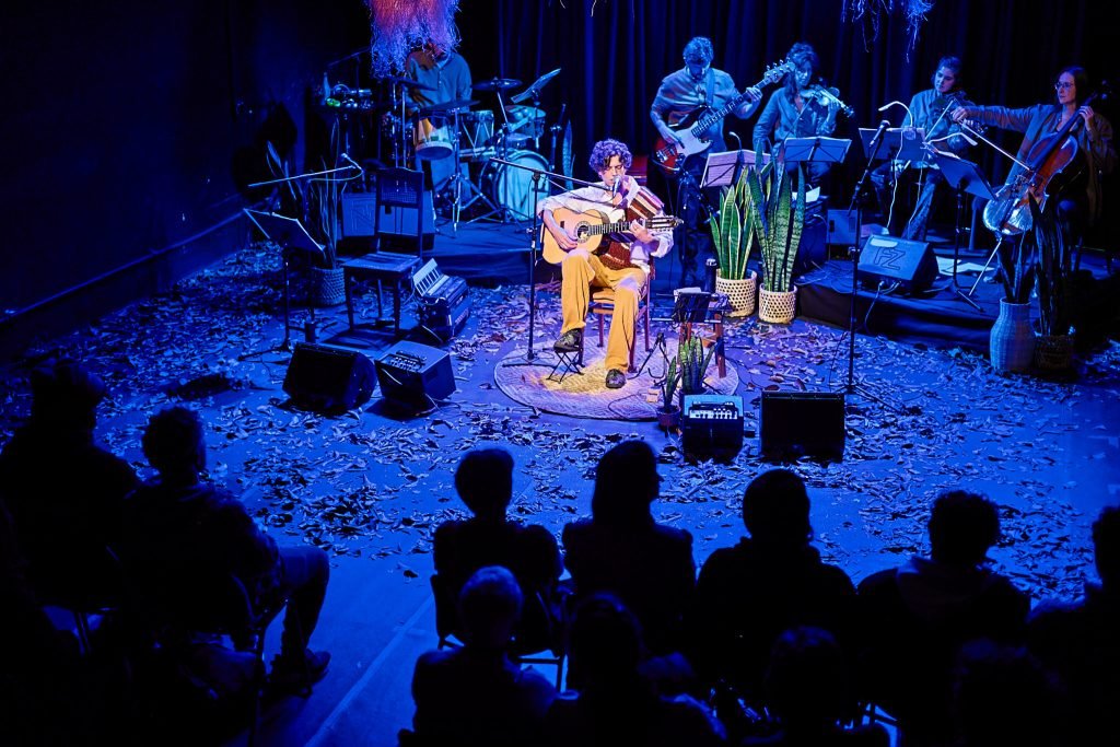 SP Música: show “Moda à Terra” de Ricardo Nash, na unidade Roosevelt, em (30/05/2025). | Foto: Clara Silva