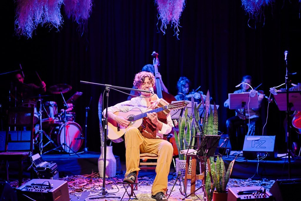 SP Música: show “Moda à Terra” de Ricardo Nash, na unidade Roosevelt, em (30/05/2025). | Foto: Clara Silva