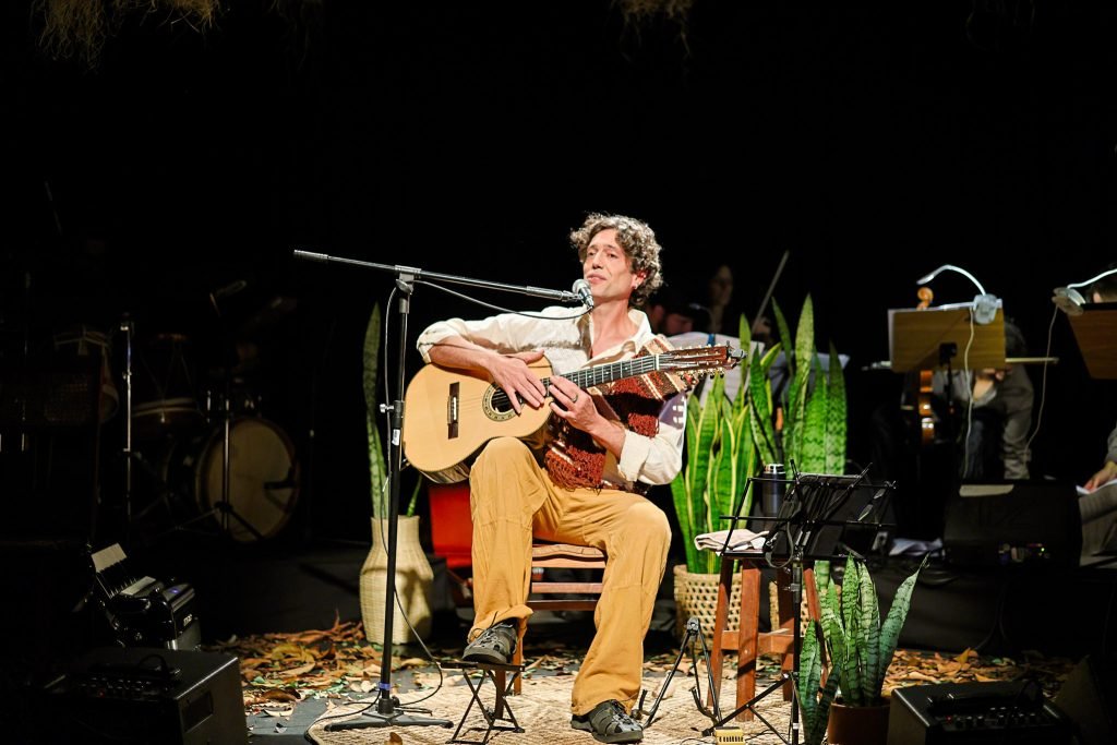 SP Música: show “Moda à Terra” de Ricardo Nash, na unidade Roosevelt, em (30/05/2025). | Foto: Clara Silva