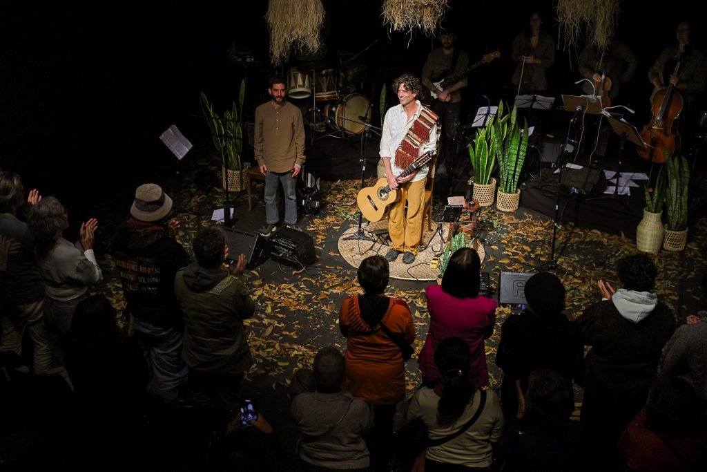 SP Música: show “Moda à Terra” de Ricardo Nash, na unidade Roosevelt, em (30/05/2025). | Foto: Clara Silva