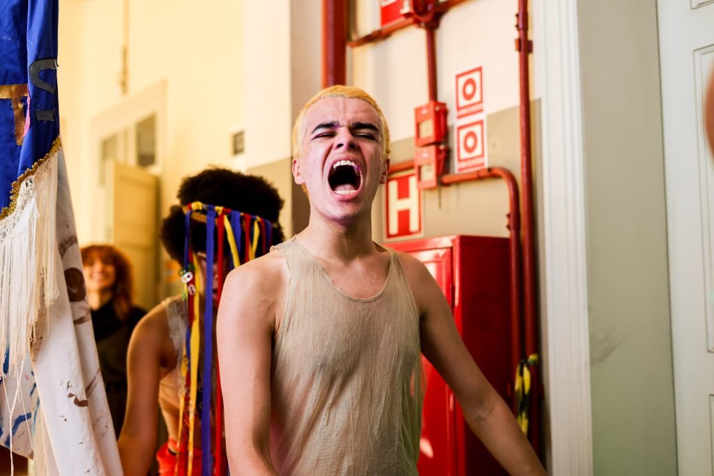 Experimento III do grupo N2 Azul, do segundo semestre de 2025, na SP Escola de Teatro. | Foto: Clara Silva.