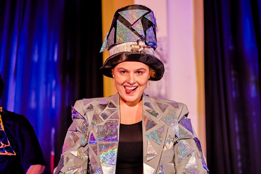 Experimento III do grupo N6 Azul, do segundo semestre de 2025, na SP Escola de Teatro. | Foto: Clara Silva.