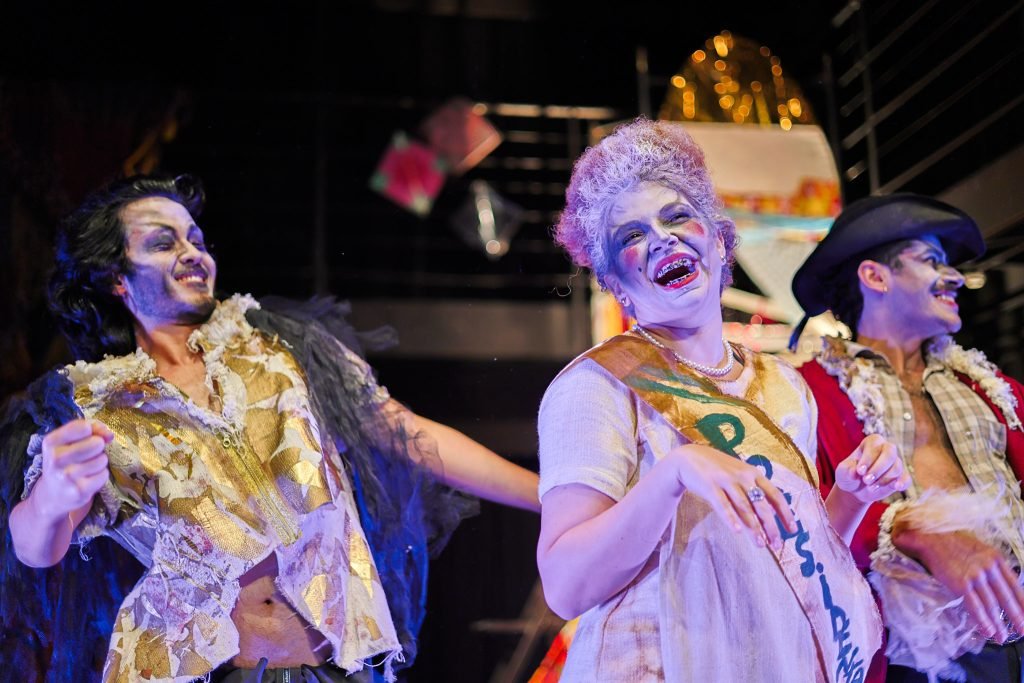 Experimento III do grupo N7 Verde, do segundo semestre de 2025, na SP Escola de Teatro. | Foto: Clara Silva.