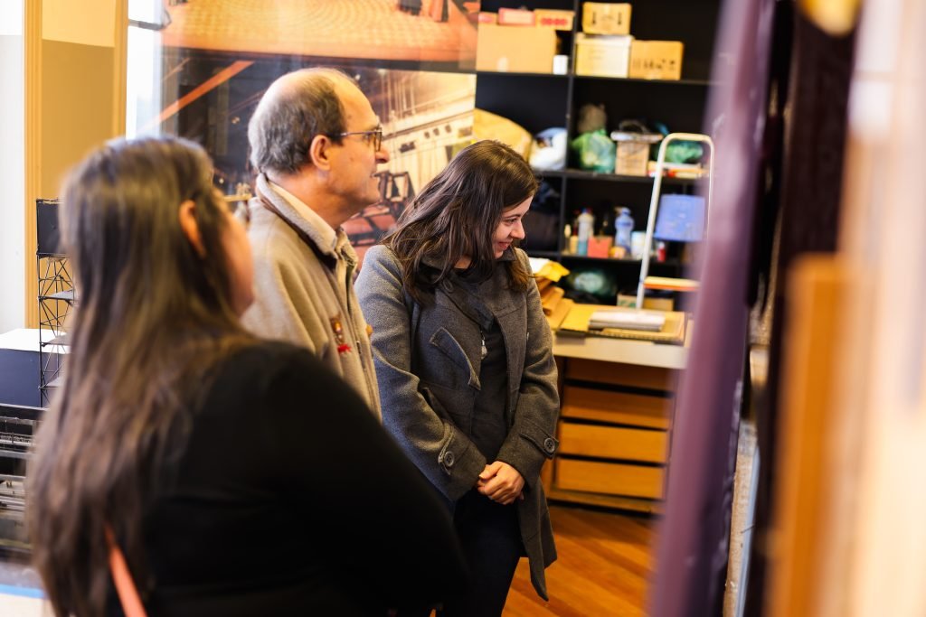 Visita da deputada federal Sâmia Bomfim, na sede Brás da SP Escola de Teatro. (13/06/2025) | Foto: Clara Silva.