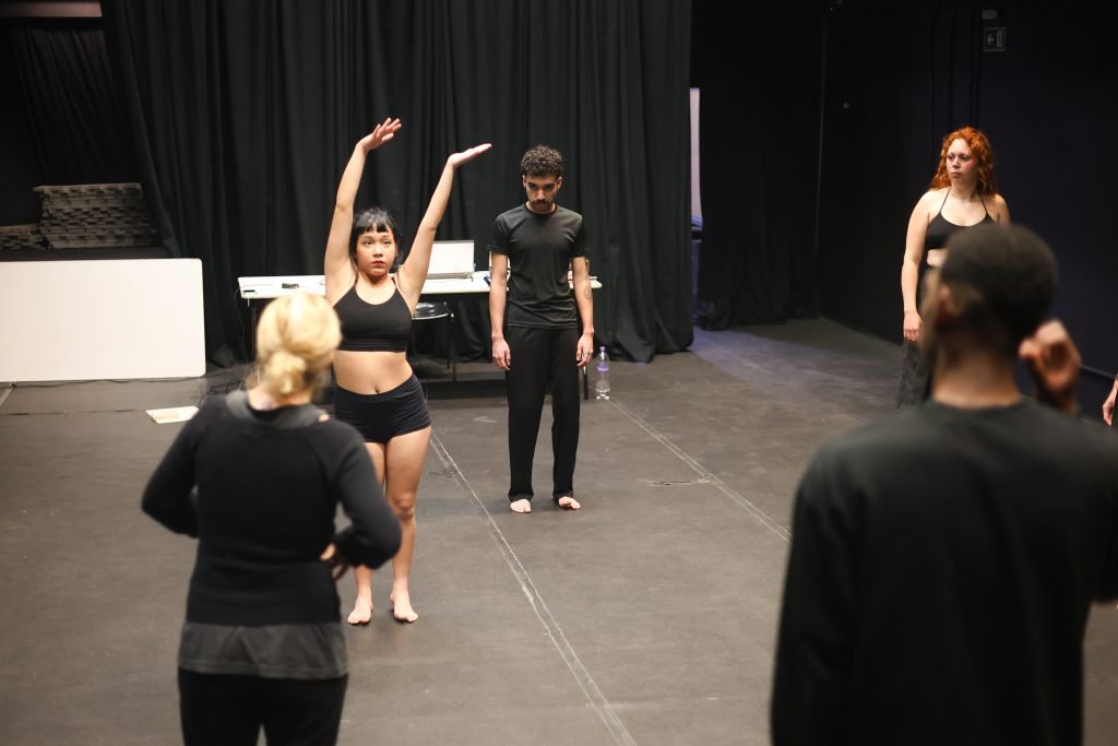 Workshop Máscaras Neutras com Roberta Calza (16/7/2025) | Foto: Ana Kei