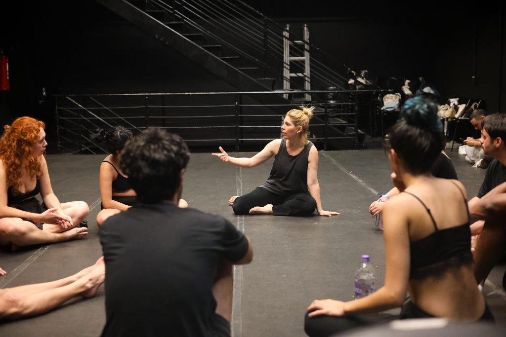 Workshop Máscaras Neutras com Roberta Calza (16/7/2025) | Foto: Ana Kei