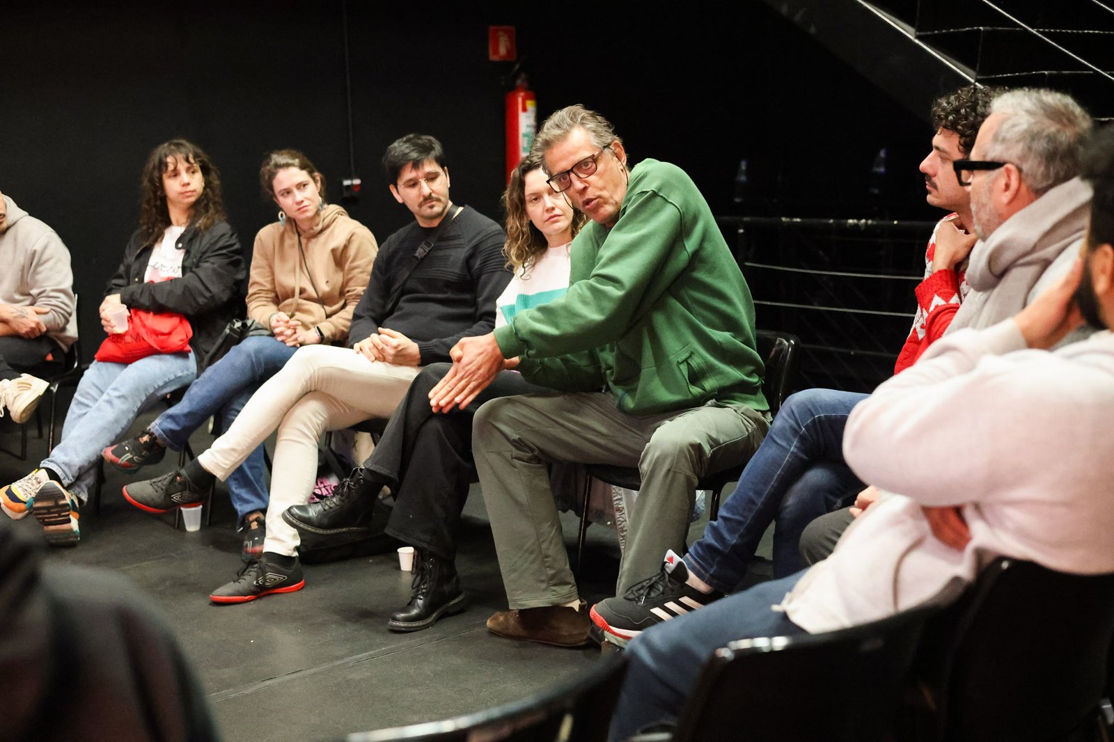 Recepção do Grupo Cerco, projeto do Ocupa Lab, na sede Roosevelt da SP Escola de Teatro. (11/08/2025). | Foto: Clara Silva.