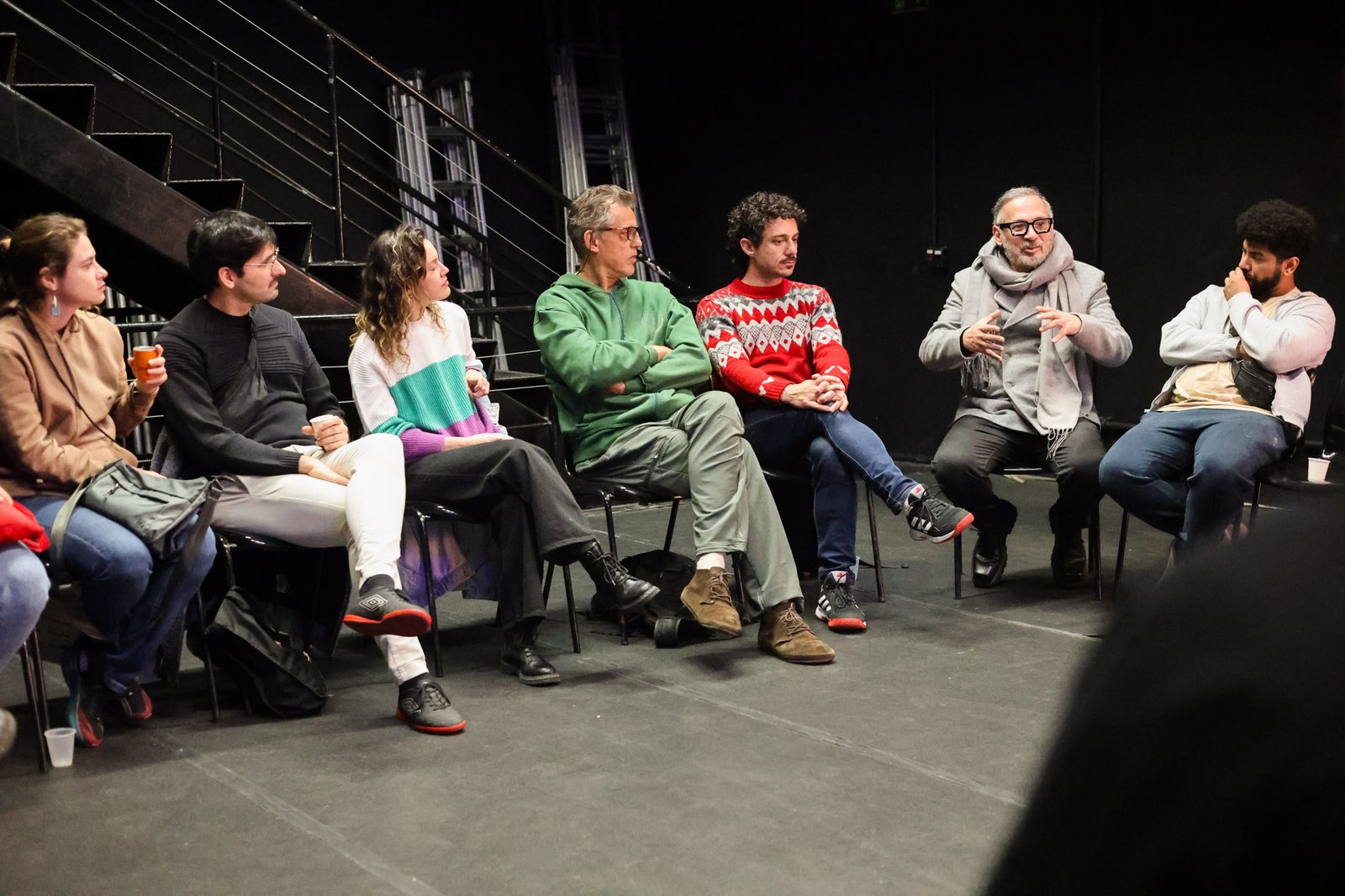 Recepção do Grupo Cerco, projeto do Ocupa Lab, na sede Roosevelt da SP Escola de Teatro. (11/08/2025). | Foto: Clara Silva.