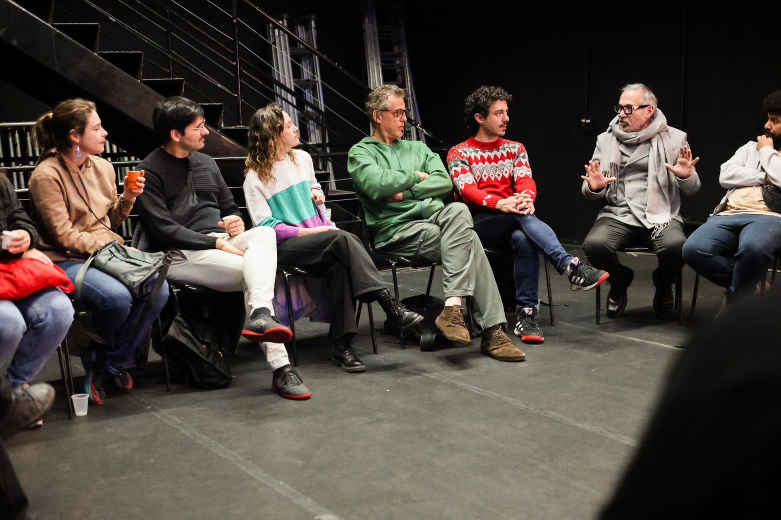 Recepção do Grupo Cerco, projeto do Ocupa Lab, na sede Roosevelt da SP Escola de Teatro. (11/08/2025). | Foto: Clara Silva.