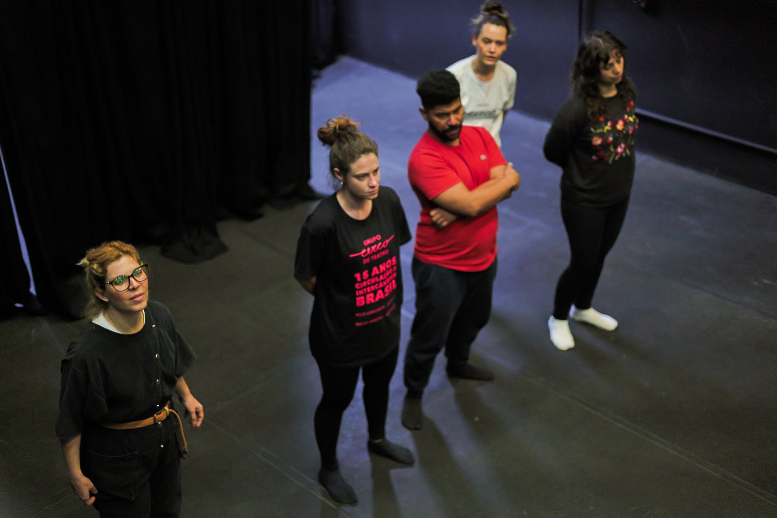 Grupo Cerco em Workshop de Corpo e Palhaçaria com Roberta Calza, na Unidade Roosevelt da SP Escola de Teatro (13/08/2025). | Foto: Clara Silva.