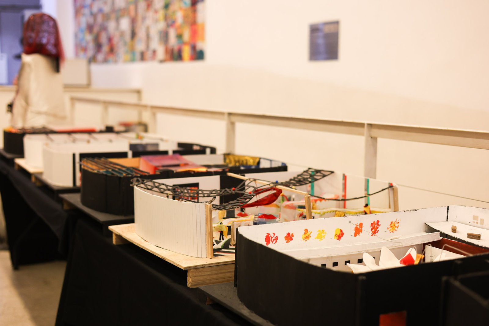 Exposição Portas Abertas, na sede Roosevelt da SP Escola de Teatro. (01/07/2025). | Foto: Clara Silva.