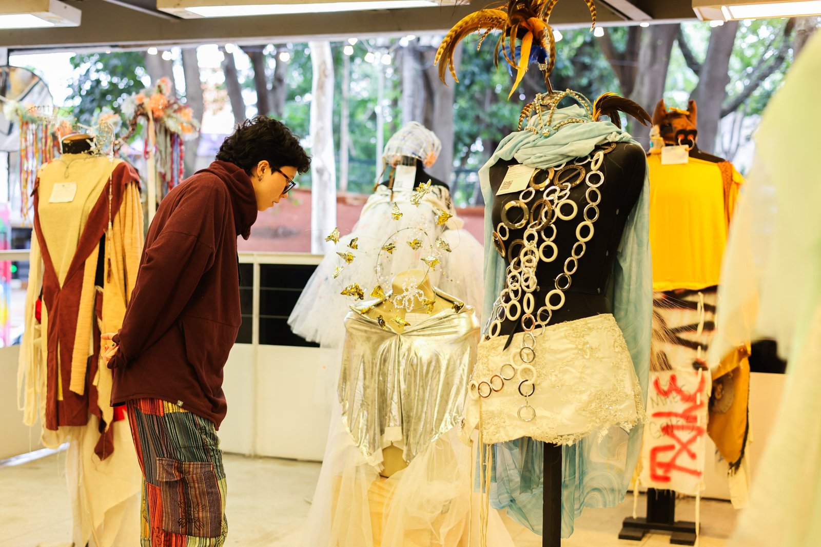 Exposição Portas Abertas, na sede Roosevelt da SP Escola de Teatro. (01/07/2025). | Foto: Clara Silva.