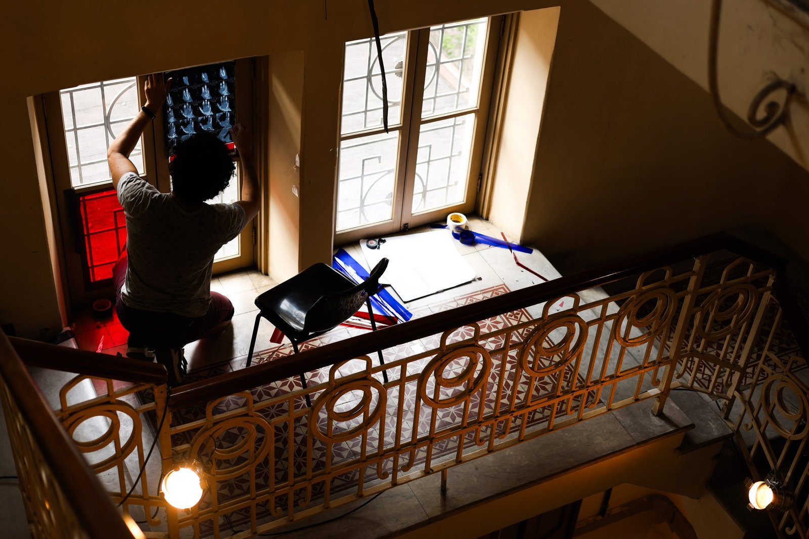 Atividade do curso regular de Iluminação, na sede Brás da SP Escola de Teatro. (22/08/2025) | Foto: Clara Silva