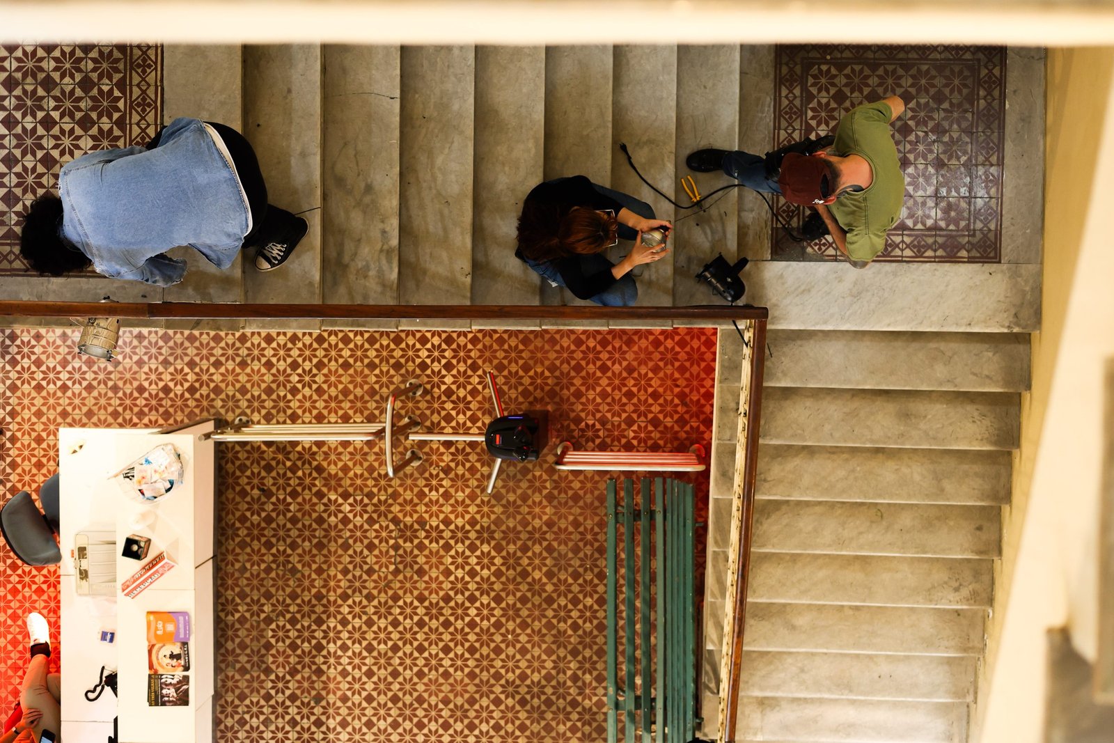 Atividade do curso regular de Iluminação, na sede Brás da SP Escola de Teatro. (22/08/2025) | Foto: Clara Silva