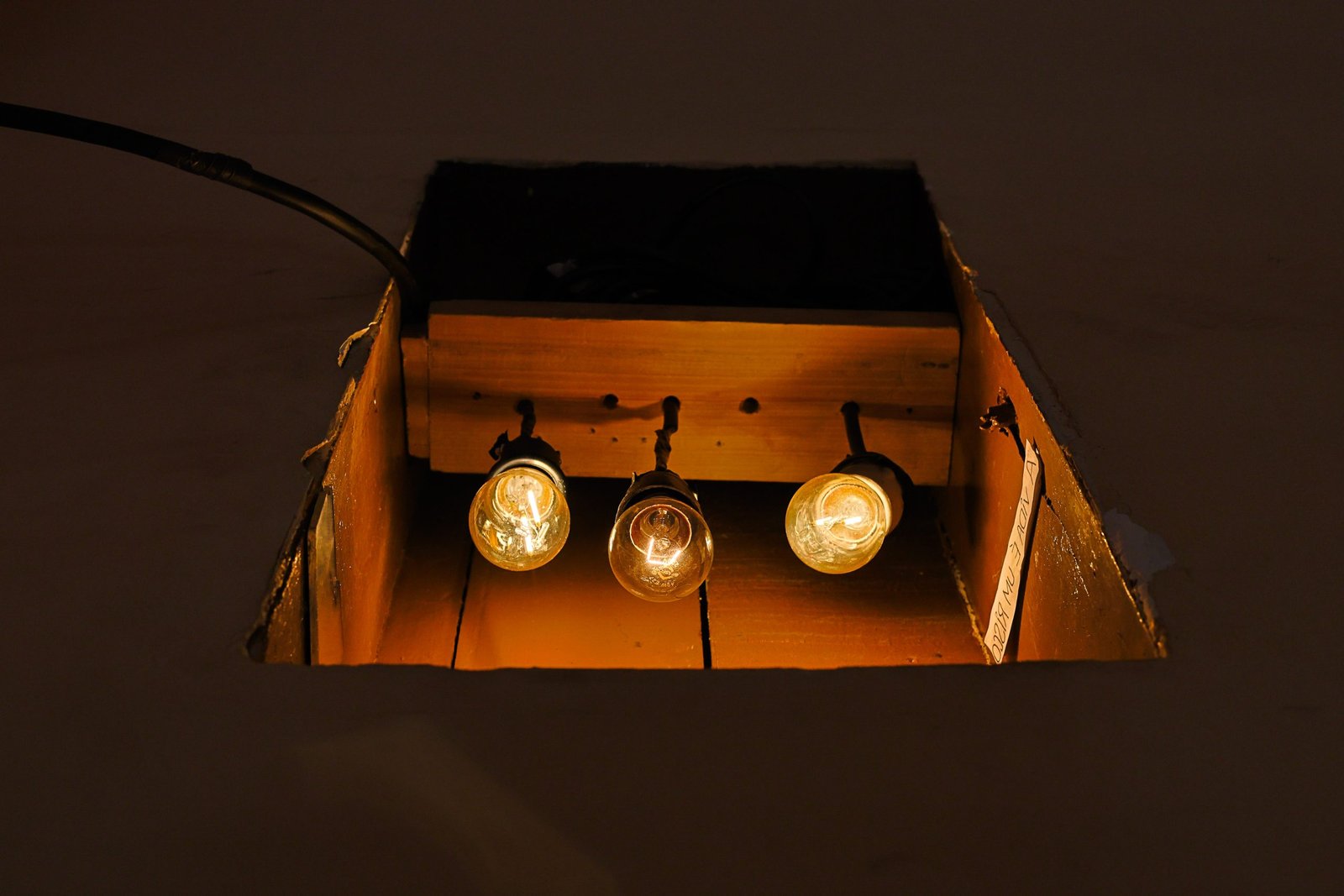 Atividade do curso regular de Iluminação, na sede Brás da SP Escola de Teatro. (22/08/2025) | Foto: Clara Silva