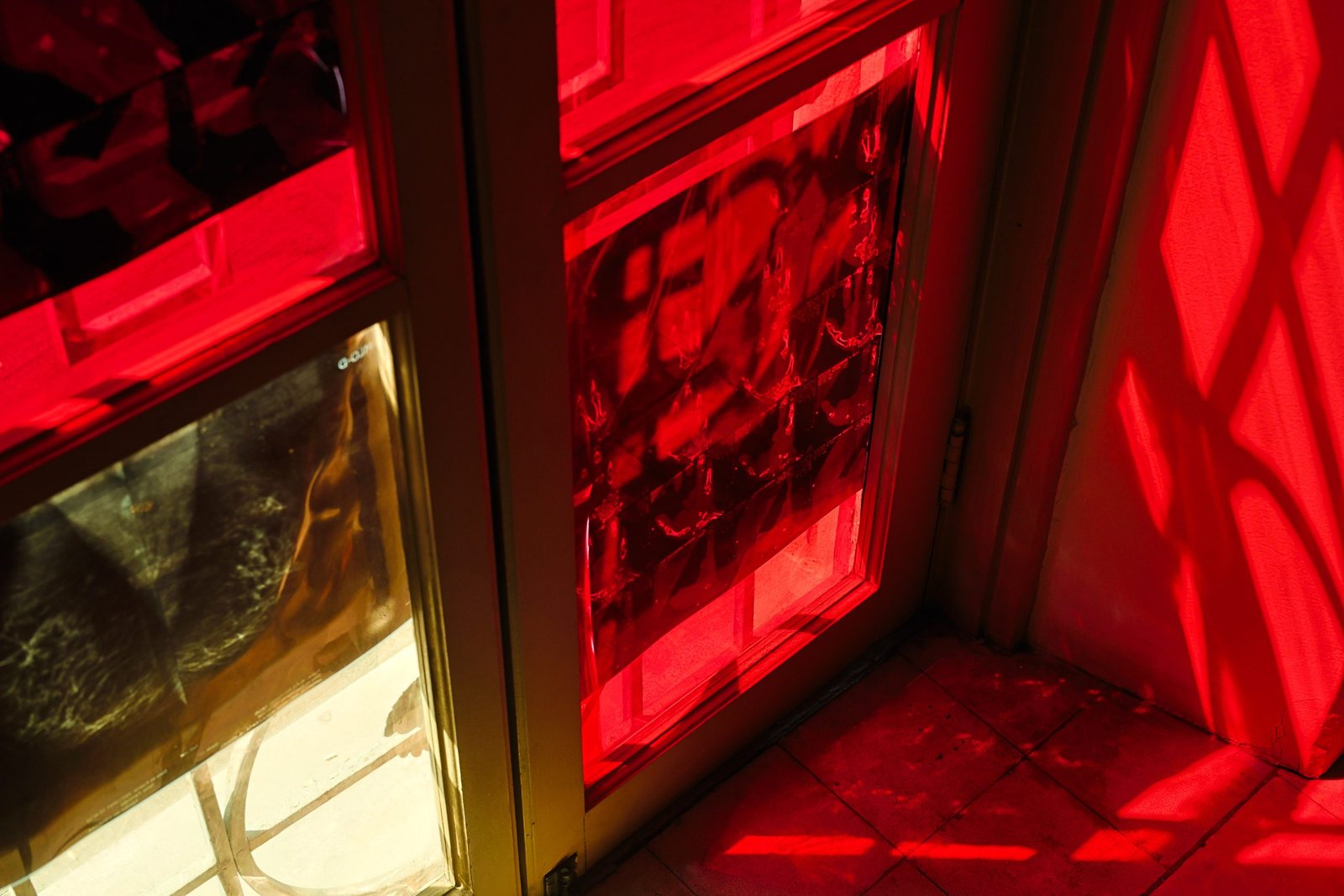 Atividade do curso regular de Iluminação, na sede Brás da SP Escola de Teatro. (22/08/2025) | Foto: Clara Silva