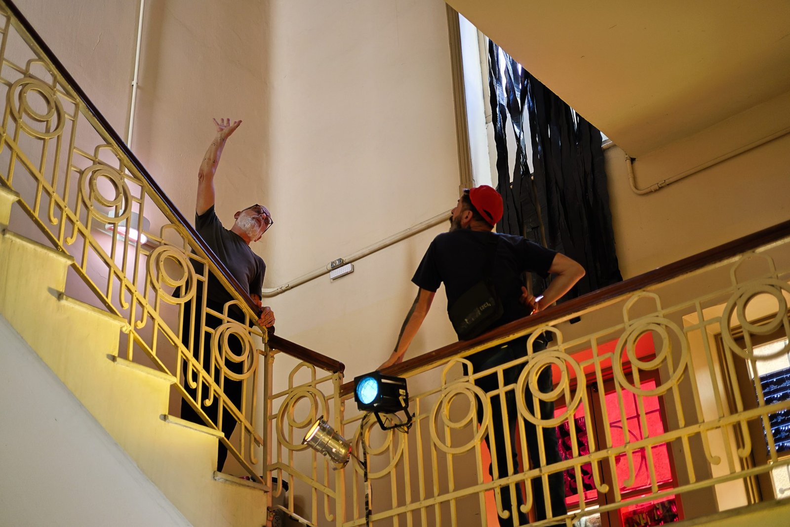 Atividade do curso regular de Iluminação, na sede Brás da SP Escola de Teatro. (22/08/2025) | Foto: Clara Silva