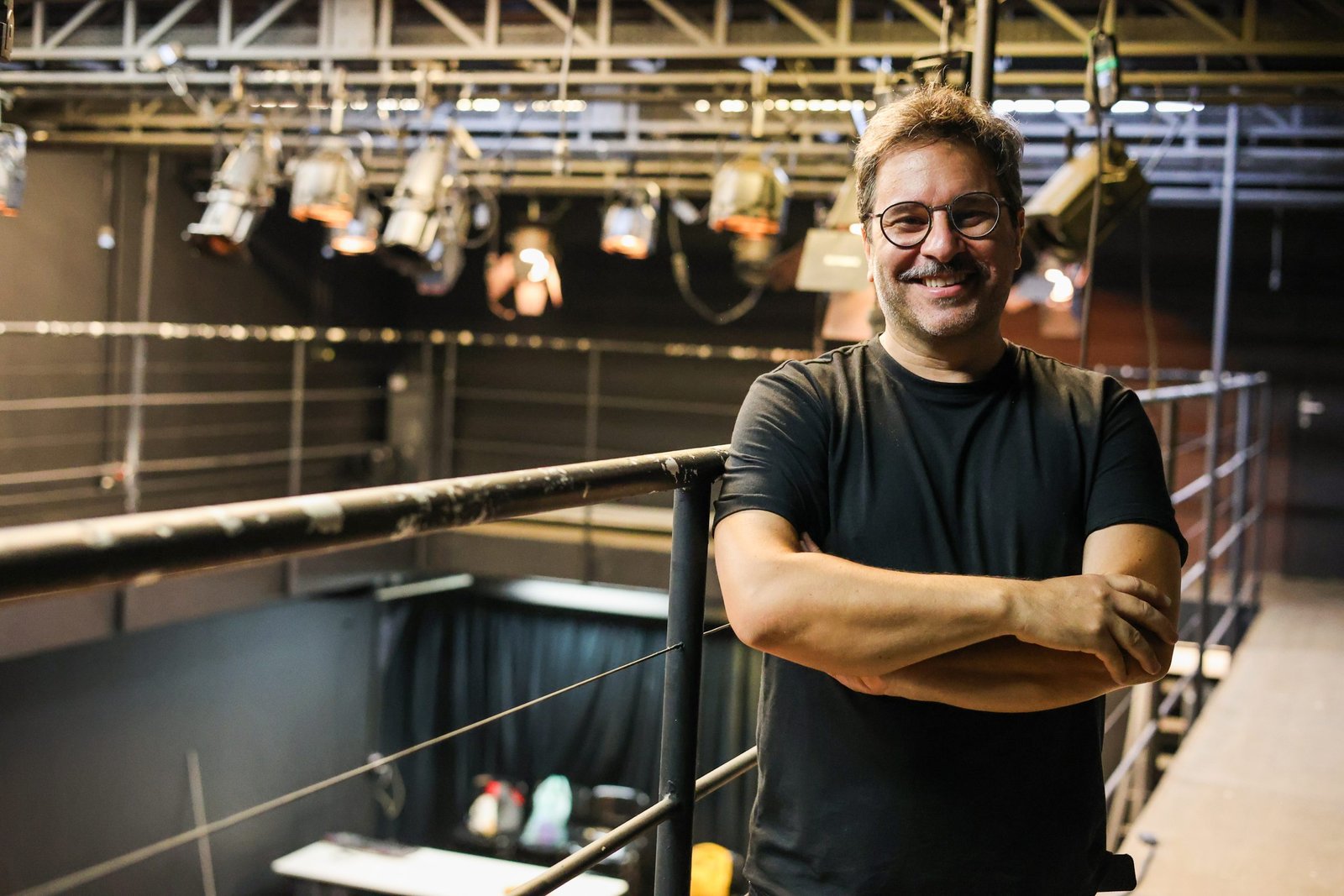 Rui Germano na sede Roosevelt da SP Escola de Teatro. (21/08/2025) | Foto: Clara Silva