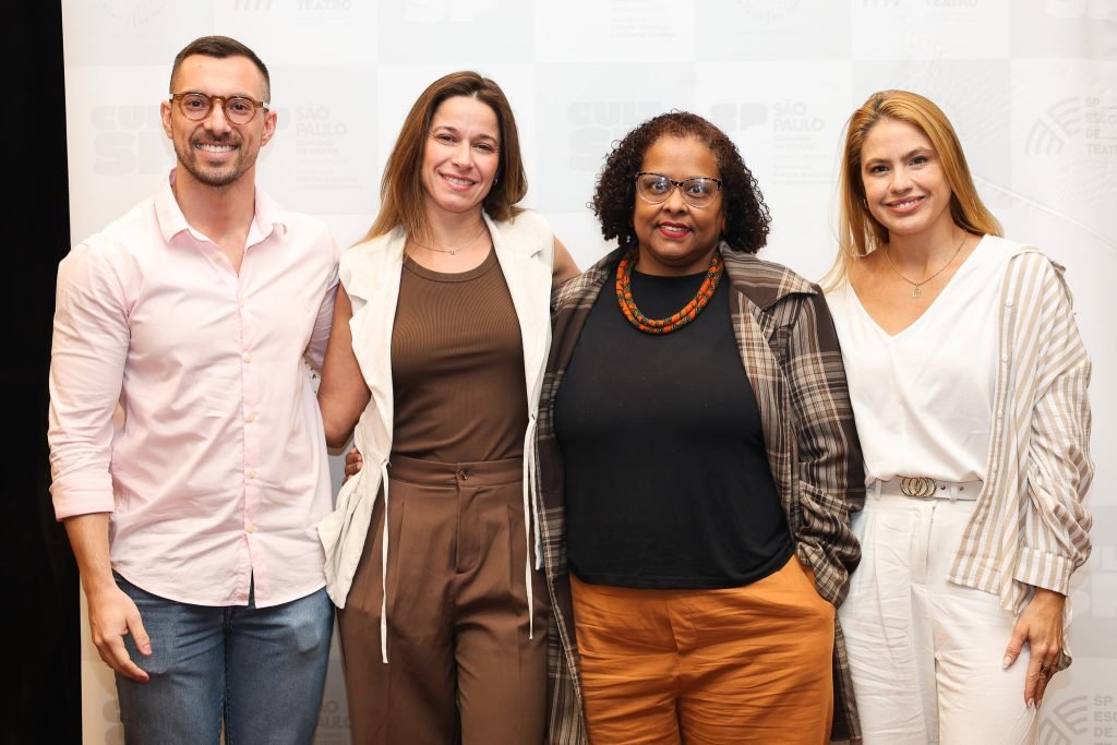 Palestra “A dramaturgia real da violência e a força do clã” com Thaís Vaz, Daniela Branco e Raquel Madureiro e Thomas Cerrini. (01/09/2025). | Foto: Clara Silva