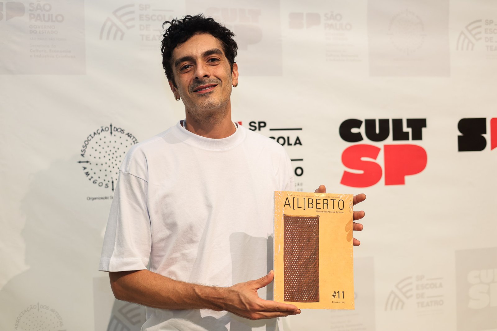 Lançamento da Revista A[L]BERTO #11 na sede Roosevelt da SP Escola de Teatro. (03/09/2025). | Foto: Clara Silva