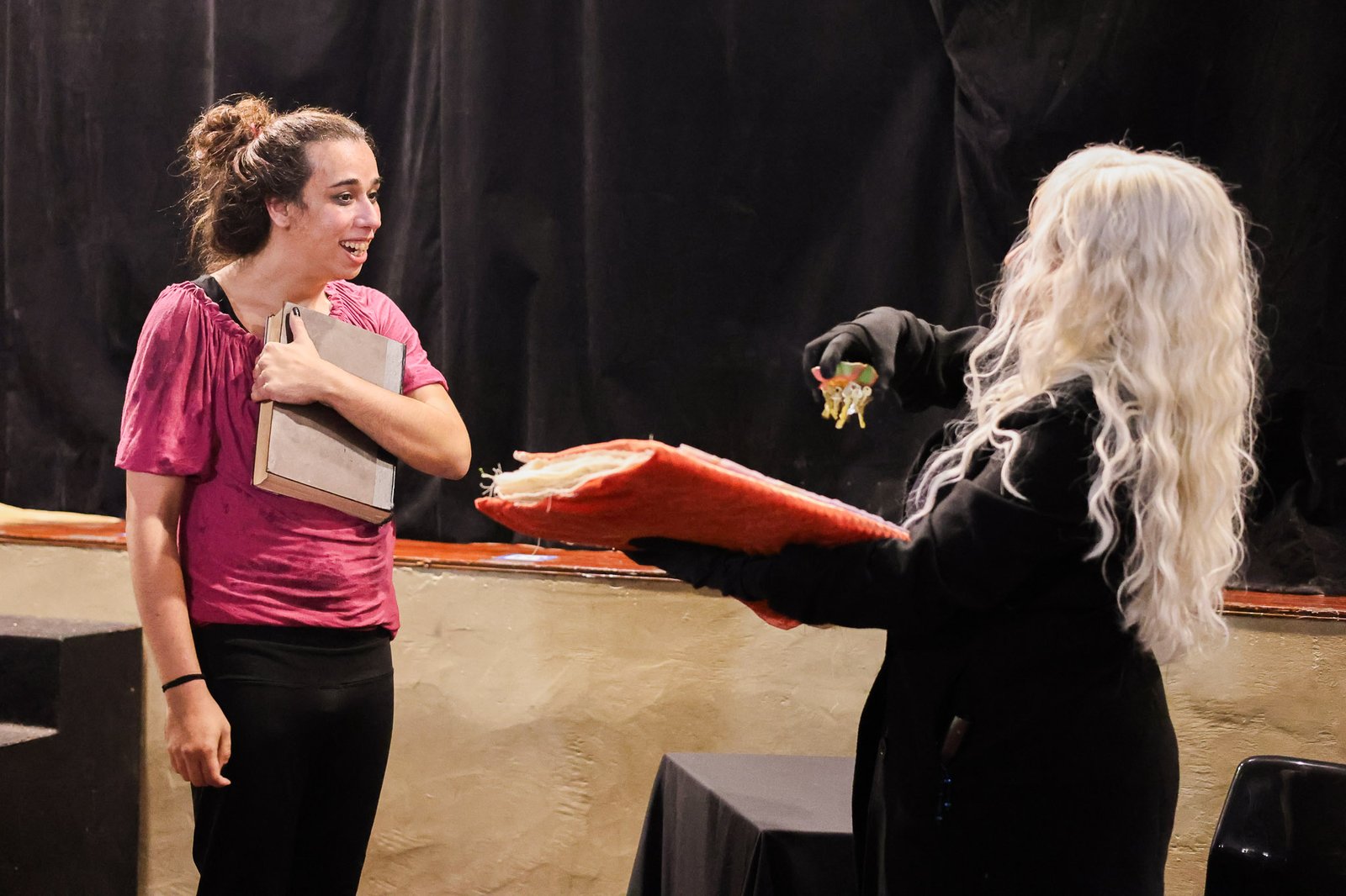 Mostra de Microcenas dos estudantes do módulo vermelho do curso regular de Direção da SP Escola de Teatro. (27/09/2025). | Foto: Clara Silva