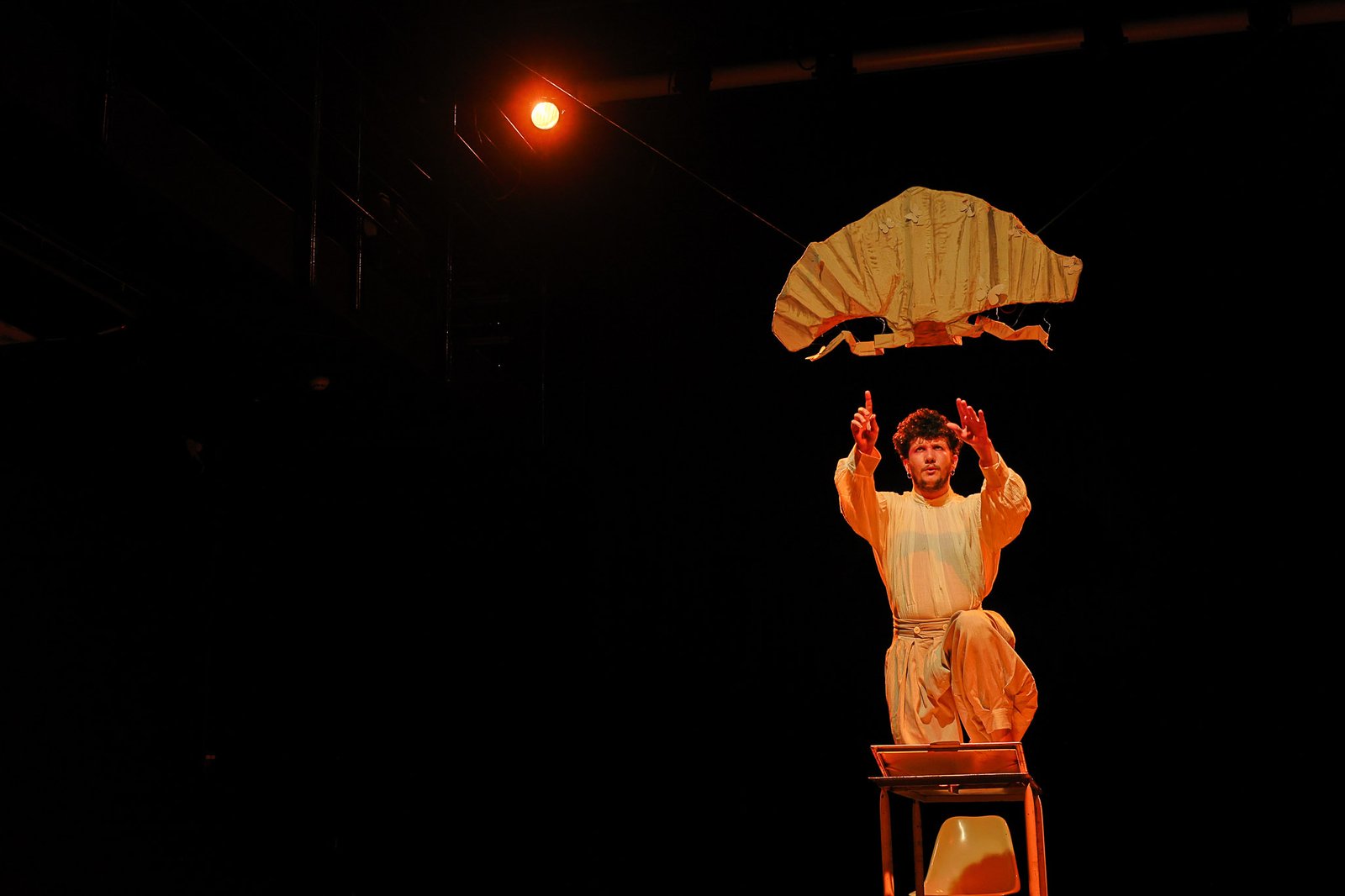 Espetáculo "Entre Borboletas" com direção de Dan Rosseto e atuação de Franz Magnum, na unidade Roosevelt. (05/09/2025) | Foto: Clara Silva