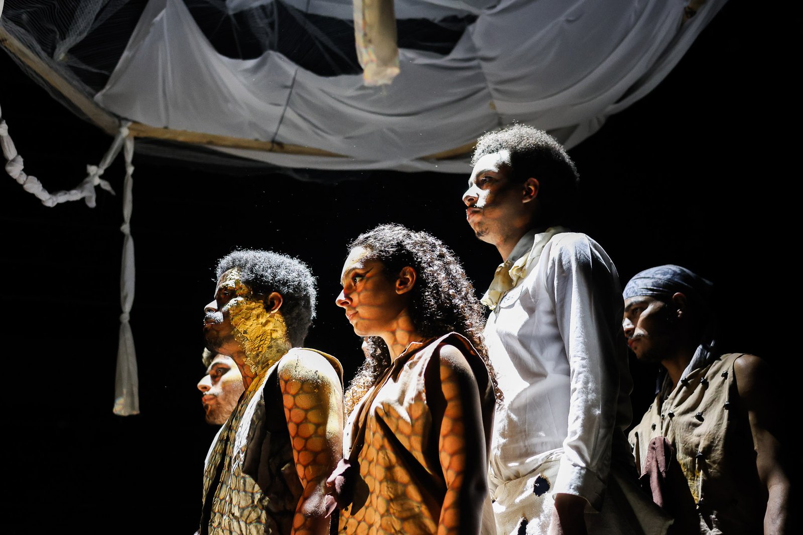 Experimento II do grupo N1 Amarelo, do segundo semestre de 2025, na SP Escola de Teatro. | Foto: Clara Silva.