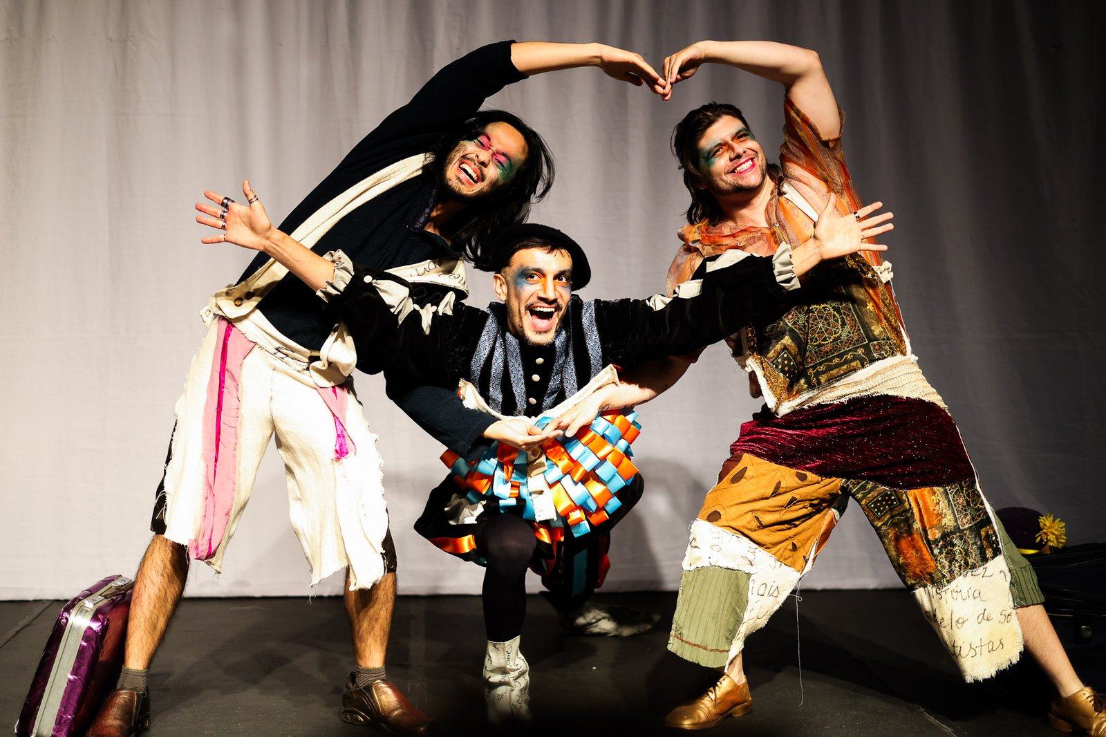 Experimento II do grupo N8 Amarelo, do segundo semestre de 2025, na SP Escola de Teatro. | Foto: Clara Silva.